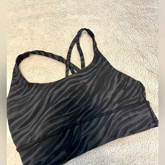 lululemon sports bras size 6 - Picture 3 of 4